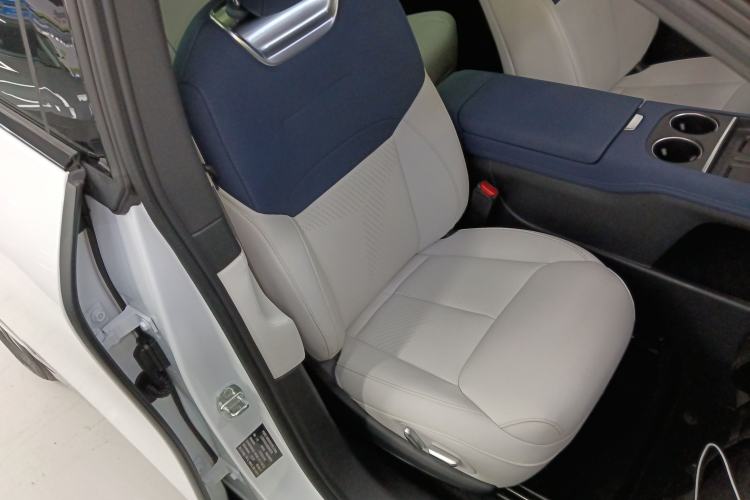 Used XPeng G6 2024 580 Long-Range Plus Right Front Seat