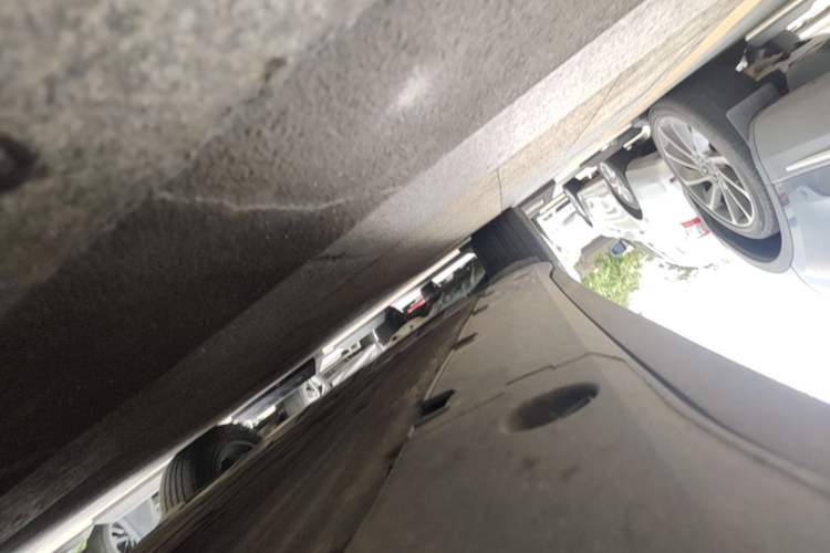 Used XPeng G6 2024 580 Long-Range Plus Right Side Sill