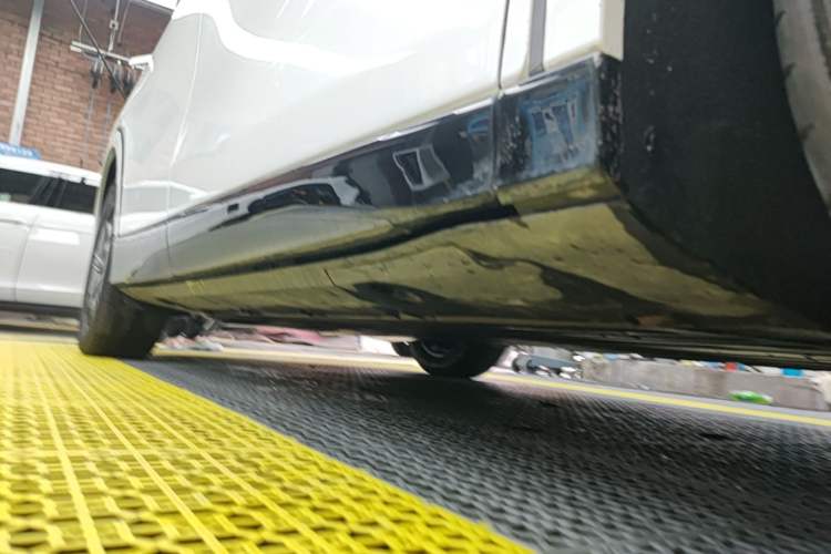 Used XPeng G6 2024 580 Long-Range Plus Right Side Sill