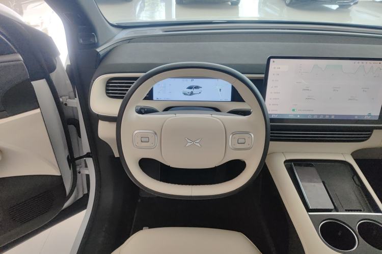 Used XPeng G6 2024 580 Long-Range Plus Steering Wheel