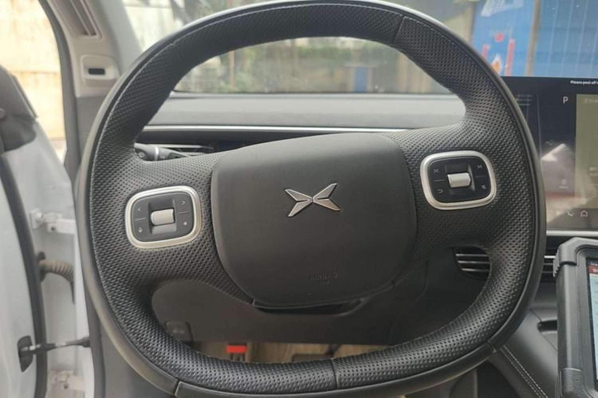 Used XPeng G6 2024 580 Long-Range Plus Steering Wheel