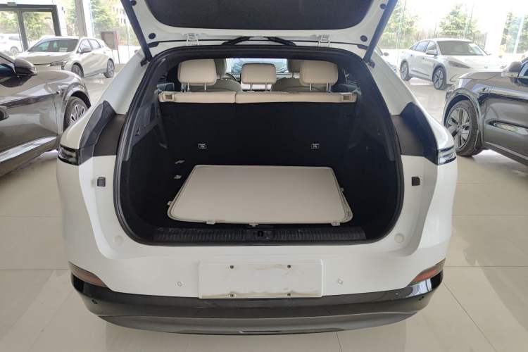 Used XPeng G6 2024 580 Long-Range Plus Trunk