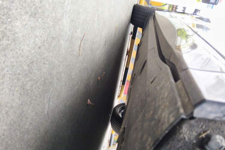 Used XPeng G6 2025 625 Long-Range Max Tech Edition Chassis Front Right