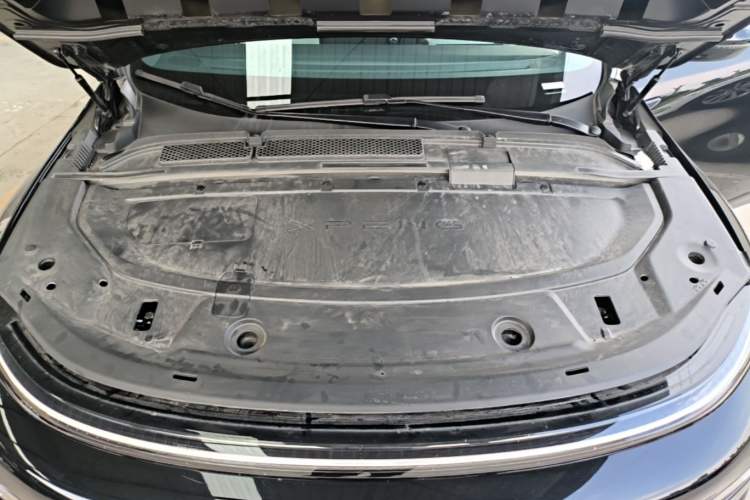 Used XPeng G6 2025 625 Long-Range Max Tech Edition Engine Bay