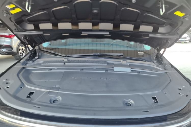 Used XPeng G6 2025 625 Long-Range Max Tech Edition Engine Bay