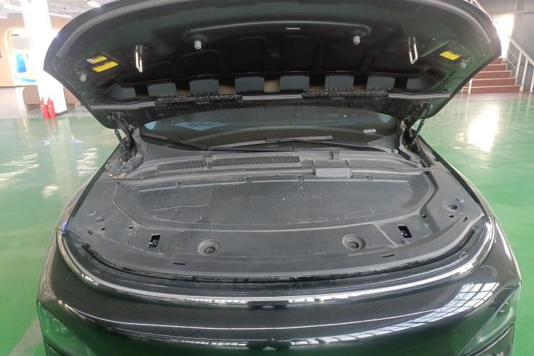 Used XPeng G6 2025 625 Long-Range Max Tech Edition Engine Bay