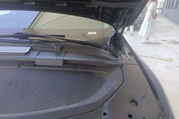 Used XPeng G6 2025 625 Long-Range Max Tech Edition Engine Bay Left