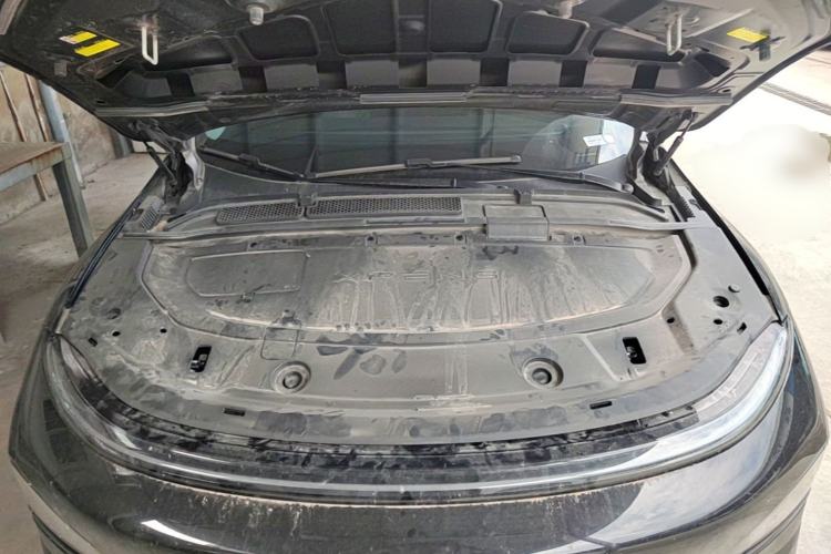 Used XPeng G6 2025 625 Long-Range Max Flagship Edition Engine Bay