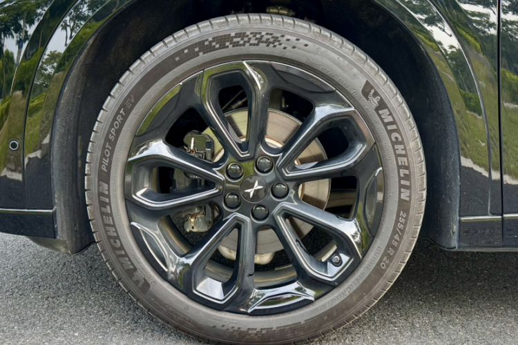 Used XPeng G6 2025 625 Long-Range Max Tech Edition Exterior 10