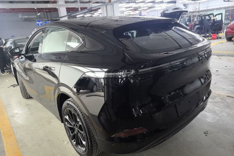 Used XPeng G6 2025 625 Long-Range Max Tech Edition Exterior 5