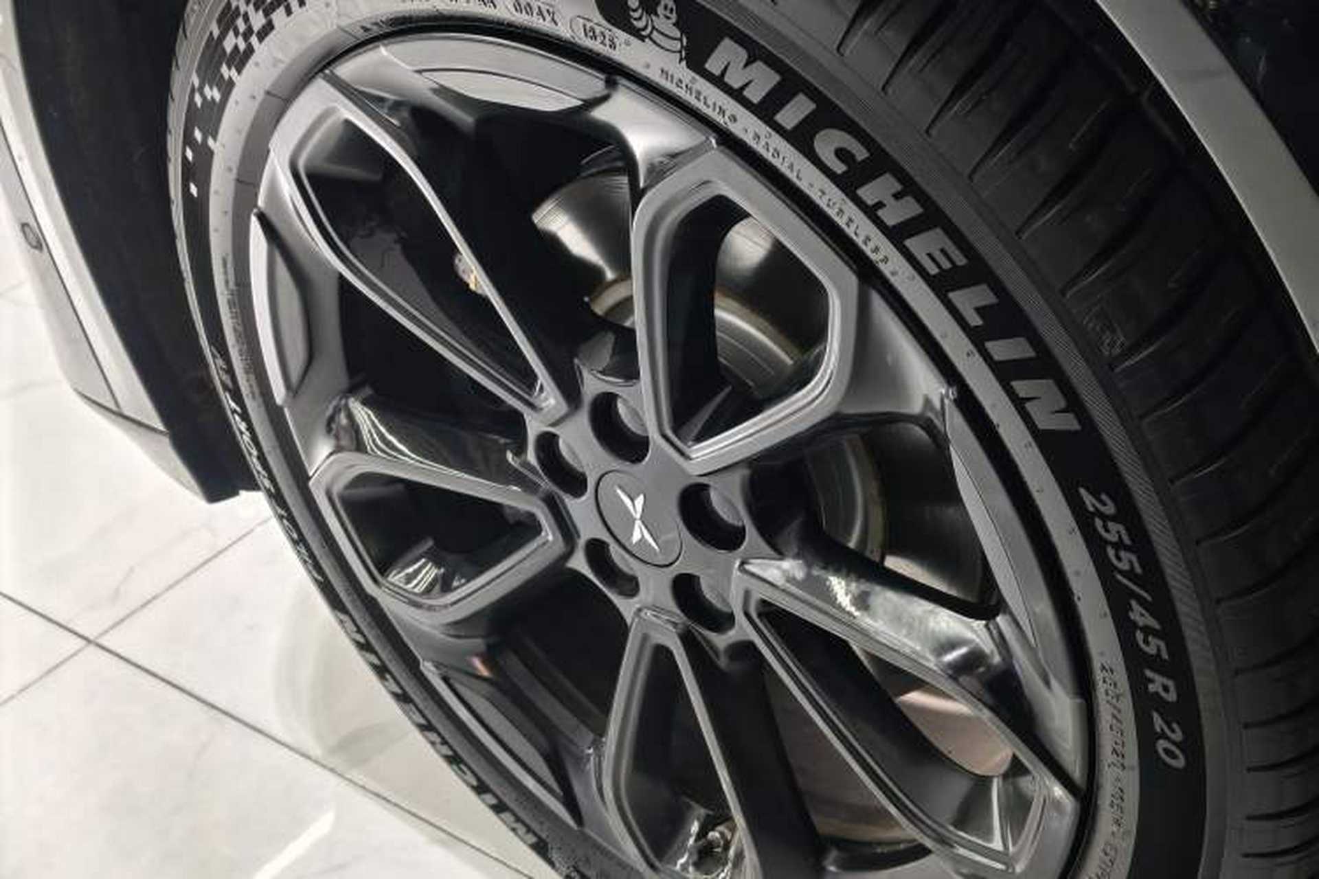Used XPeng G6 2025 625 Long-Range Max Flagship Edition Exterior 8