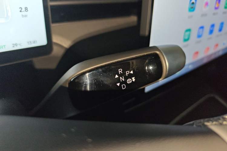 Used XPeng G6 2025 625 Long-Range Max Tech Edition Gear Lever