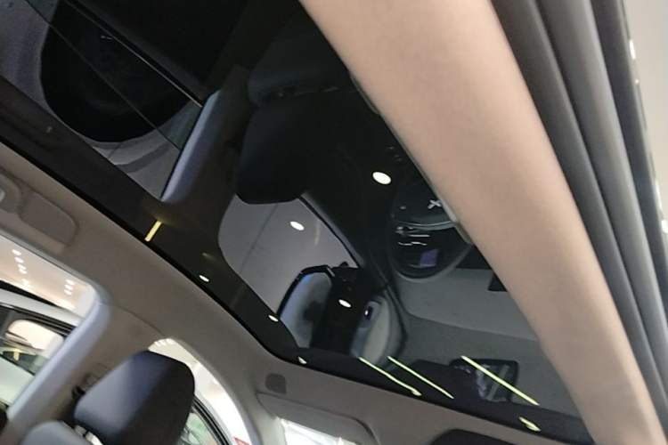 Used XPeng G6 2025 625 Long-Range Max Flagship Edition Headliner