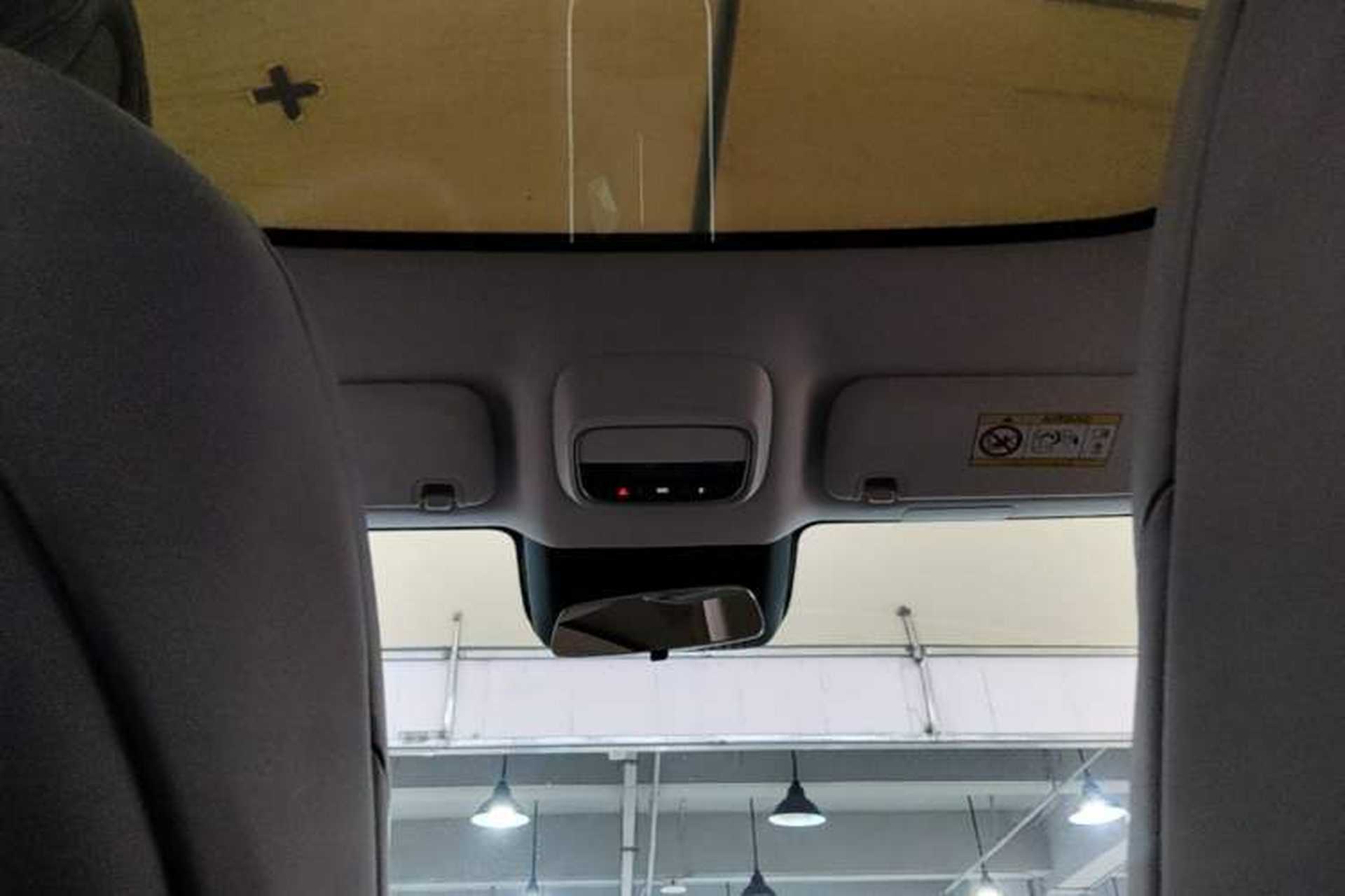 Used XPeng G6 2025 625 Long-Range Max Tech Edition Headliner