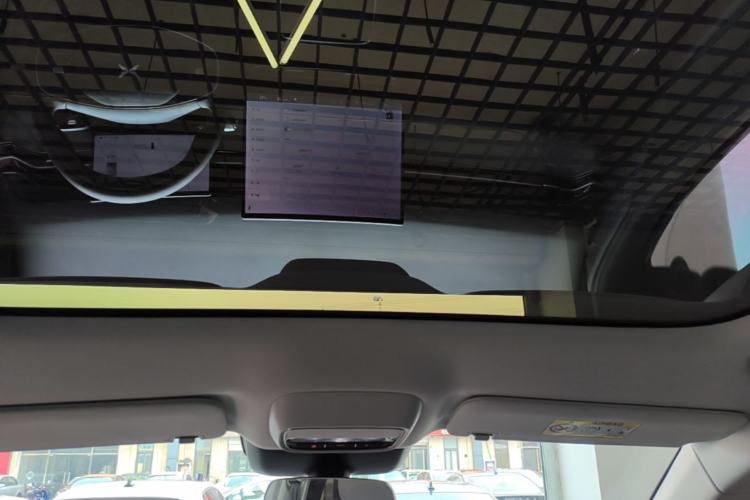 Used XPeng G6 2025 625 Long-Range Max Tech Edition Headliner