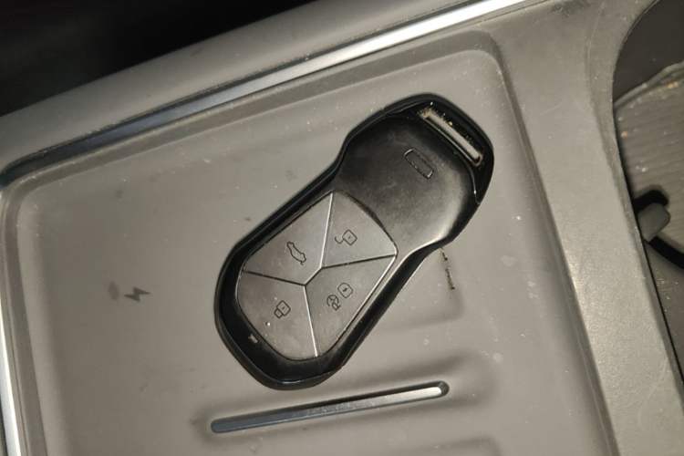 Used XPeng G6 2025 625 Long-Range Max Tech Edition Interior 1