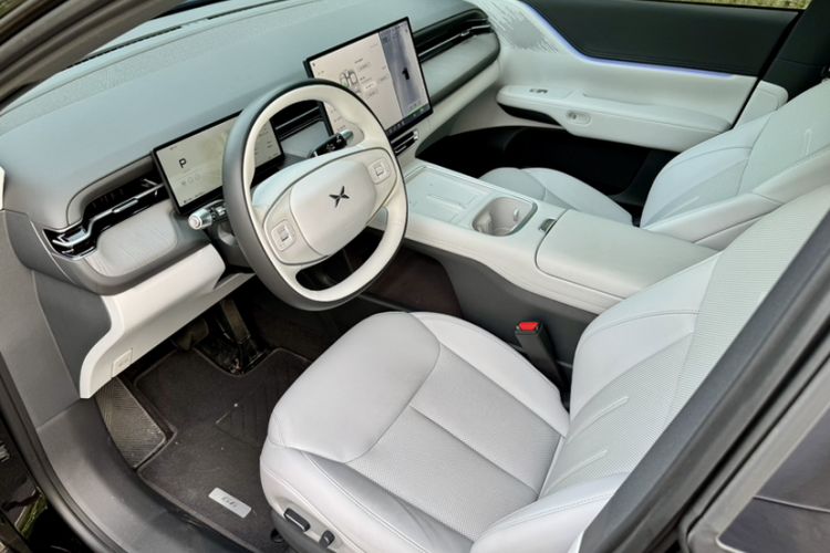 Used XPeng G6 2025 625 Long-Range Max Tech Edition Interior 1