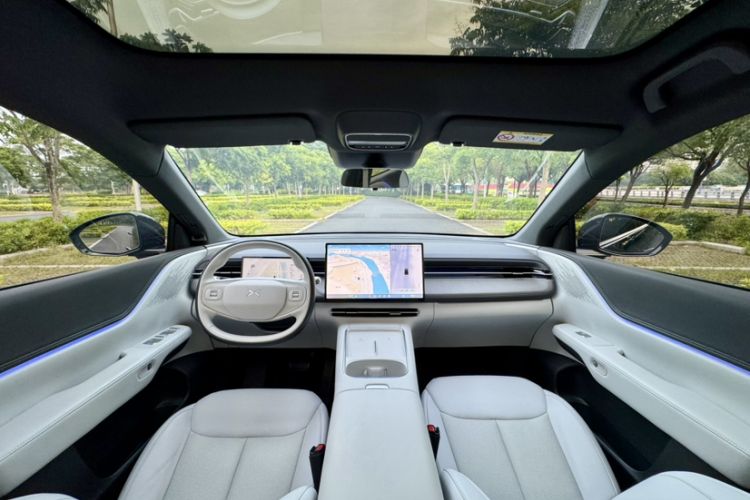 Used XPeng G6 2025 625 Long-Range Max Tech Edition Interior 3