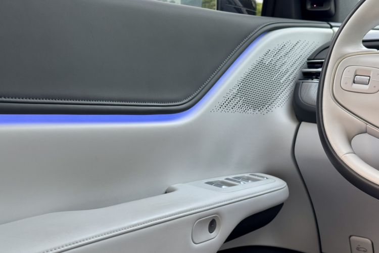 Used XPeng G6 2025 625 Long-Range Max Tech Edition Interior 7