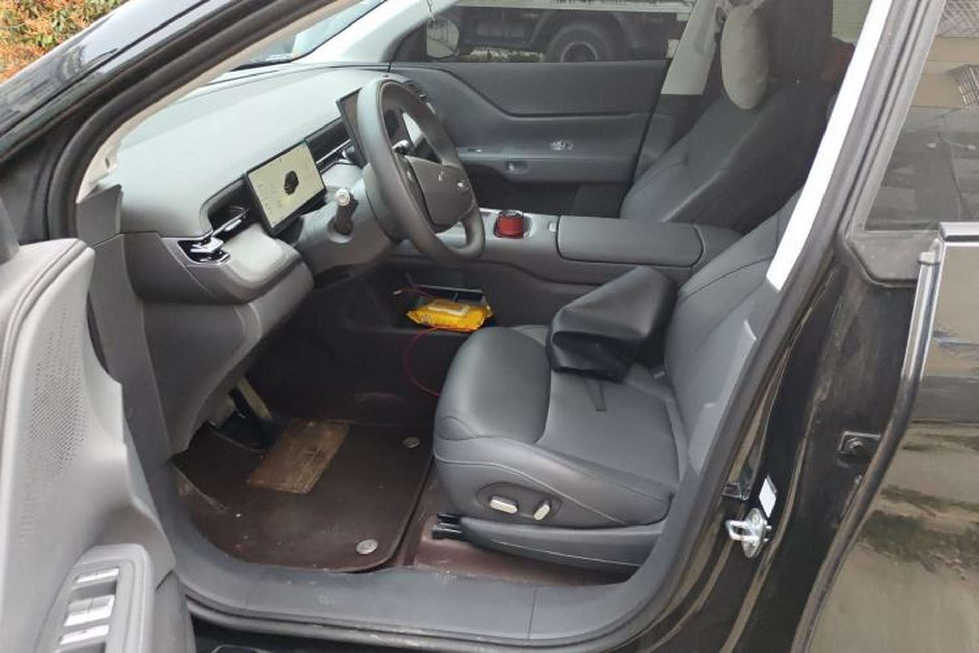 Used XPeng G6 2025 625 Long-Range Max Tech Edition Left Front Seat