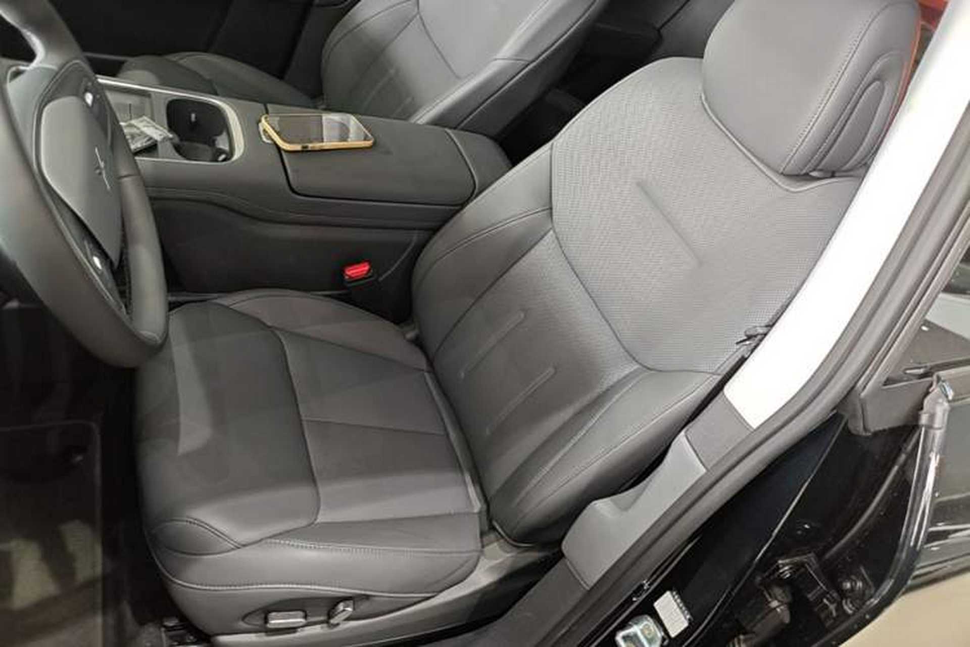 Used XPeng G6 2025 625 Long-Range Max Tech Edition Left Front Seat