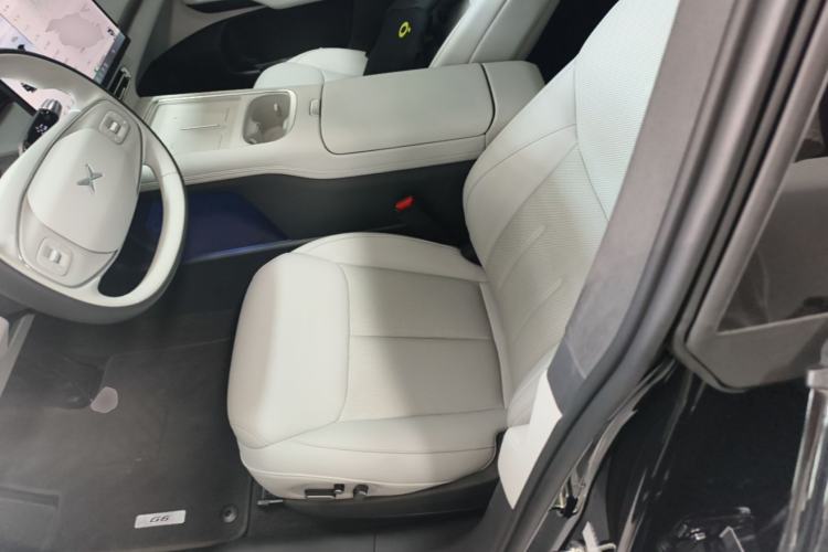 Used XPeng G6 2025 625 Long-Range Max Flagship Edition Left Front Seat