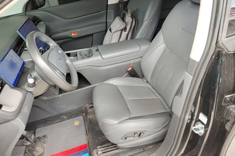 Used XPeng G6 2025 625 Long-Range Max Flagship Edition Left Front Seat