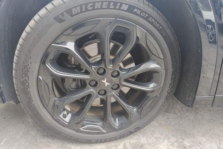 Used XPeng G6 2025 625 Long-Range Max Tech Edition Left Front Wheel Hub