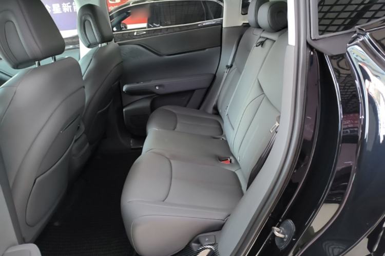 Used XPeng G6 2025 625 Long-Range Max Tech Edition Left Rear Seat