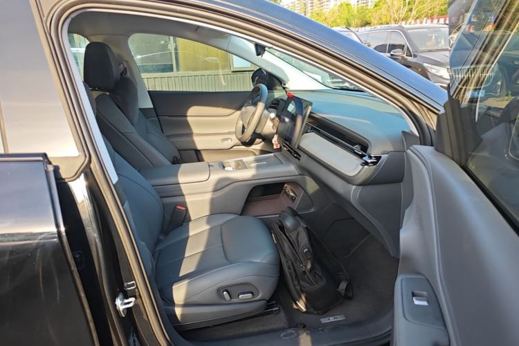 Used XPeng G6 2025 625 Long-Range Max Tech Edition Right Front Seat