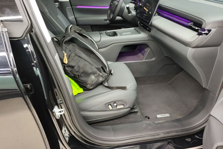 Used XPeng G6 2025 725 Ultra-Long Range Max Flagship Edition Right Front Seat
