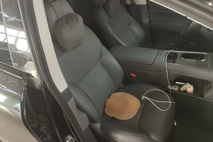 Used XPeng G6 2025 625 Long-Range Max Tech Edition Right Front Seat
