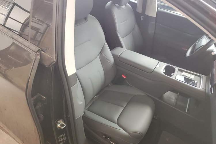 Used XPeng G6 2025 625 Long-Range Max Flagship Edition Right Front Seat