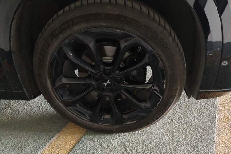 Used XPeng G6 2025 625 Long-Range Max Tech Edition Right Front Wheel Hub
