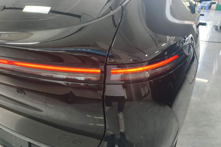 Used XPeng G6 2025 625 Long-Range Max Flagship Edition Right Rear Taillight