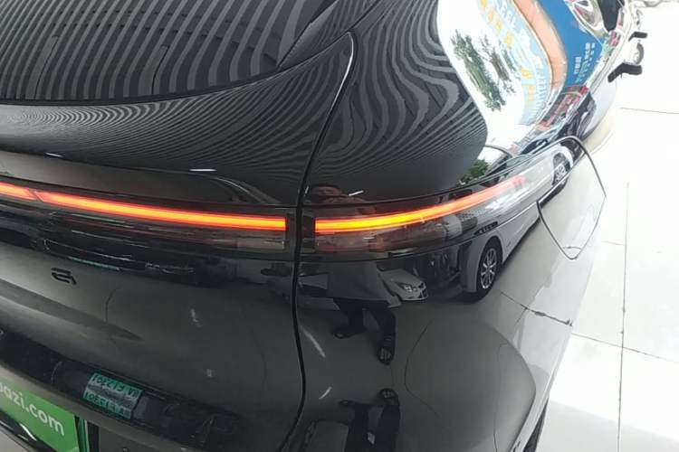 Used XPeng G6 2025 625 Long-Range Max Flagship Edition Right Rear Taillight