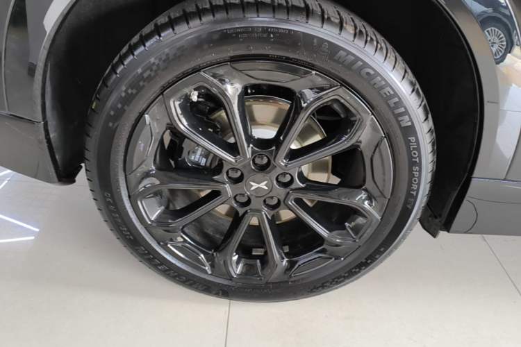 Used XPeng G6 2025 625 Long-Range Max Tech Edition Right Rear Wheel Hub