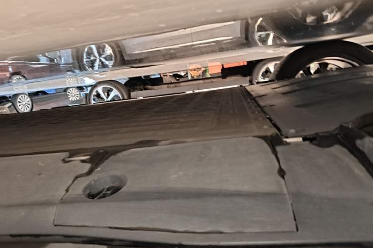 Used XPeng G6 2025 625 Long-Range Max Tech Edition Right Side Sill