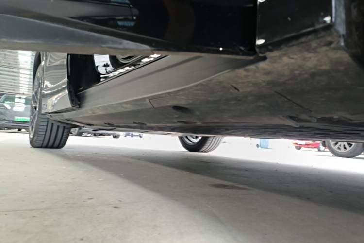 Used XPeng G6 2025 625 Long-Range Max Tech Edition Right Side Sill