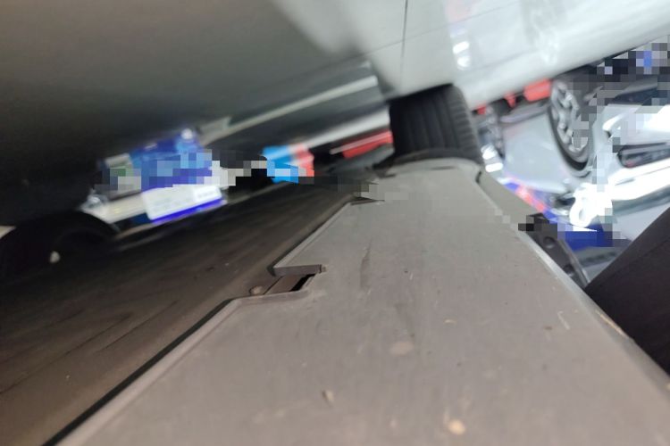 Used XPeng G6 2025 725 Ultra-Long Range Max Flagship Edition Right Side Sill