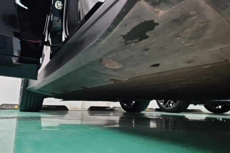 Used XPeng G6 2025 625 Long-Range Max Tech Edition Right Side Sill