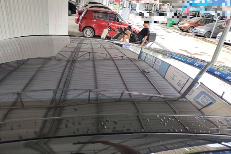 Used XPeng G6 2025 625 Long-Range Max Tech Edition Roof