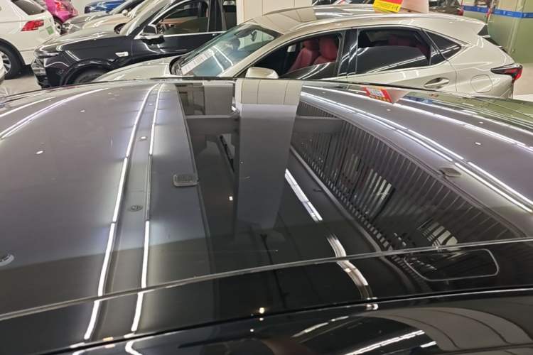Used XPeng G6 2025 625 Long-Range Max Tech Edition Roof