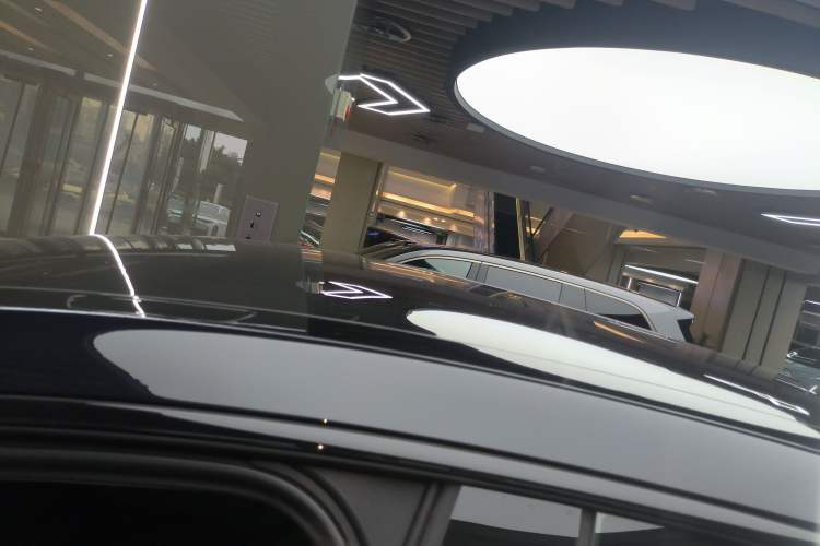 Used XPeng G6 2025 625 Long-Range Max Tech Edition Roof