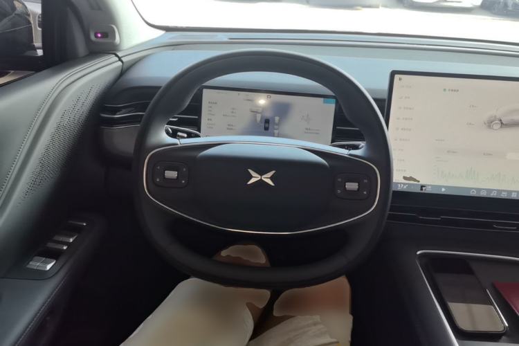 Used XPeng G6 2025 625 Long-Range Max Tech Edition Steering Wheel