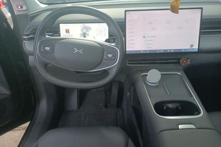 Used XPeng G6 2025 625 Long-Range Max Tech Edition Steering Wheel