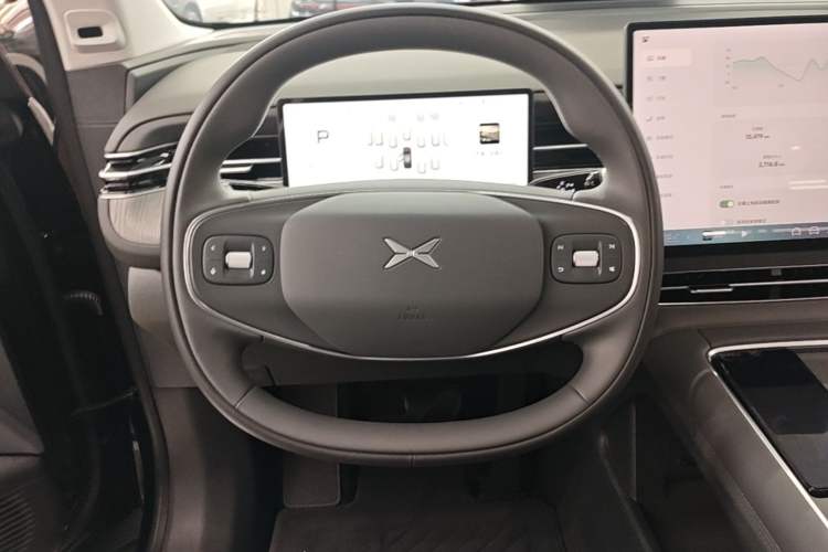Used XPeng G6 2025 625 Long-Range Max Tech Edition Steering Wheel