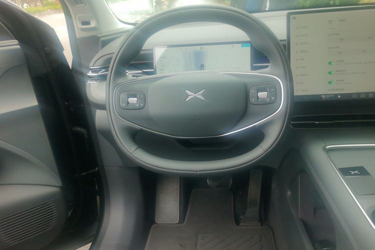 Used XPeng G6 2025 625 Long-Range Max Tech Edition Steering Wheel