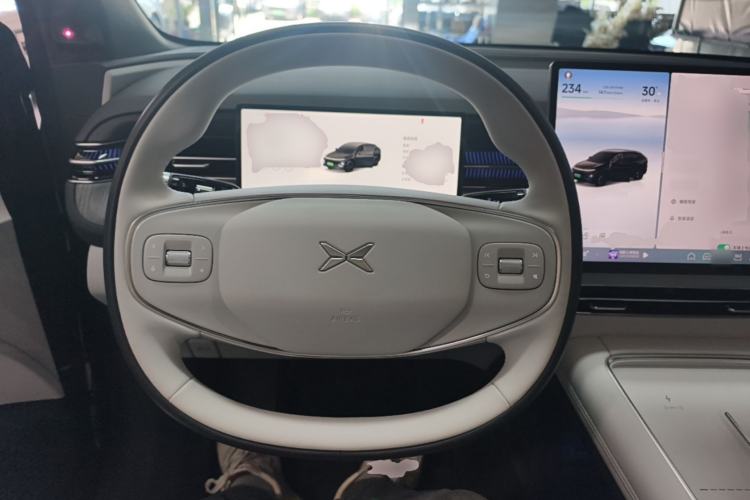 Used XPeng G6 2025 625 Long-Range Max Flagship Edition Steering Wheel