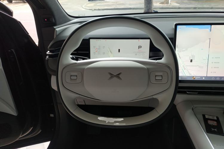 Used XPeng G6 2025 625 Long-Range Max Flagship Edition Steering Wheel
